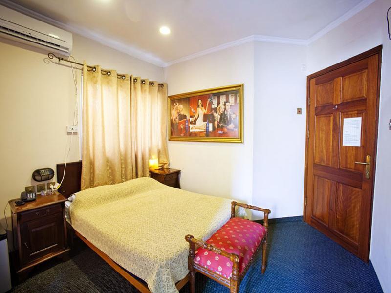 Sun Aviv Hotel Тел Авив Екстериор снимка